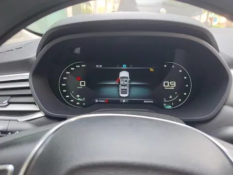Roewe i5