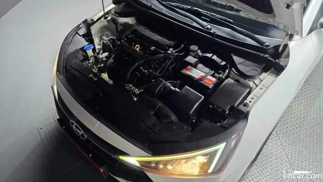 Hyundai Elantra (Avante)
