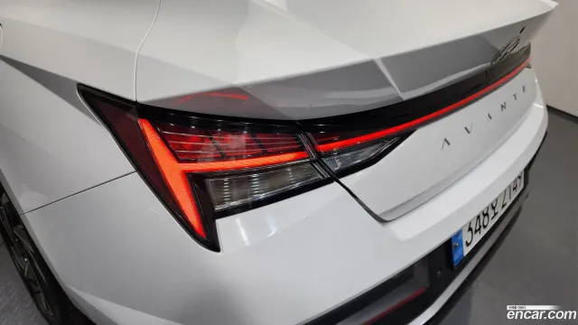 Hyundai Elantra (Avante)
