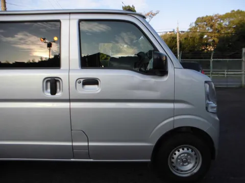 Nissan Clipper