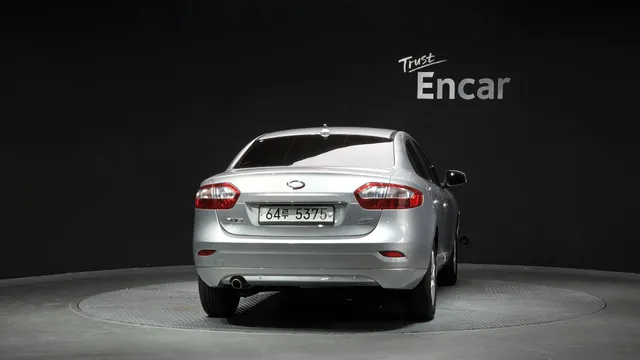 Renault SM3