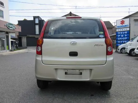 Daihatsu Mira