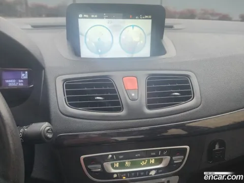 Renault SM3