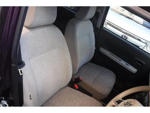 Daihatsu Mira Tocot