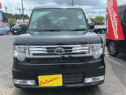Toyota Pixis Space