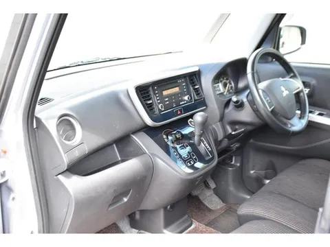 Mitsubishi eK Space Custom