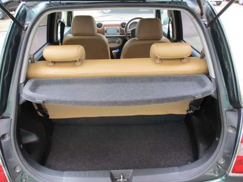 Daihatsu Mira Gino