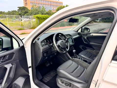 Volkswagen Tiguan L
