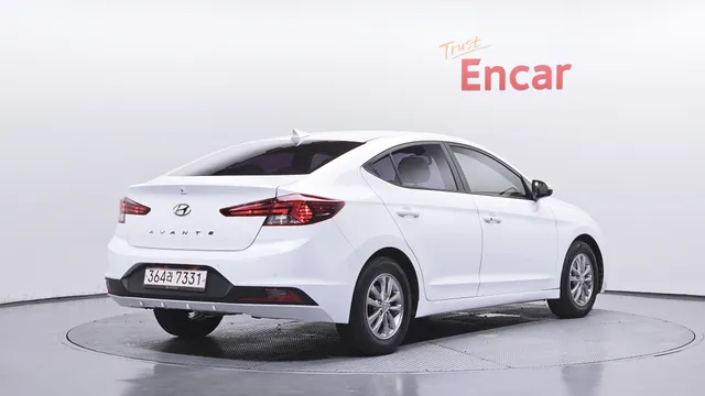 Hyundai Elantra (Avante)