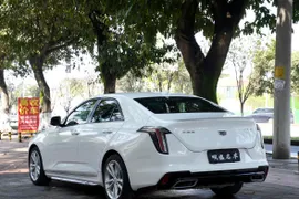 Cadillac CT4
