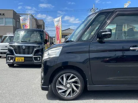 Suzuki Spacia