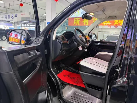Volkswagen Caravelle