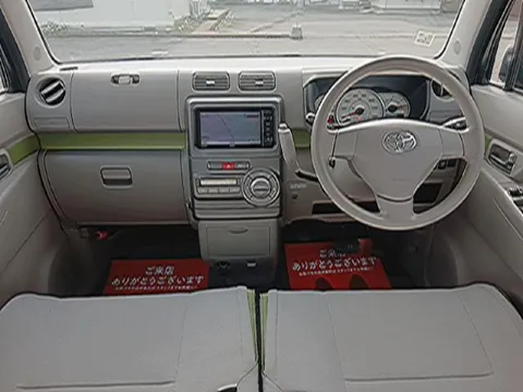 Toyota Pixis Space