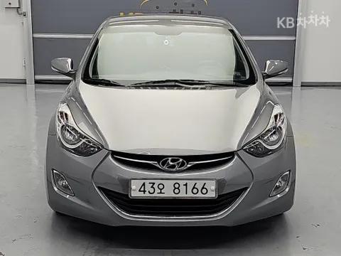 Hyundai Elantra (Avante)
