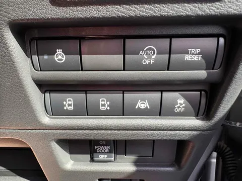 Mitsubishi Delica Mini