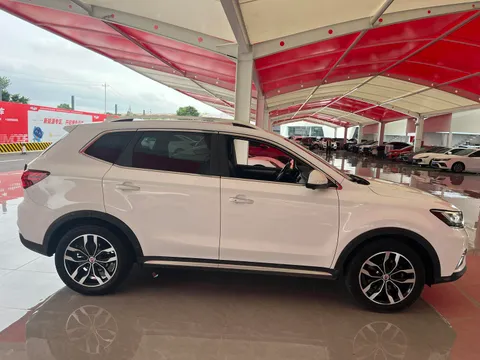 Roewe RX5