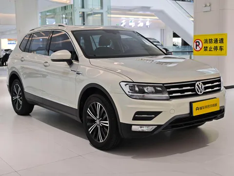 Volkswagen Tiguan L