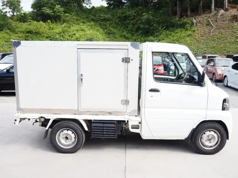 Mitsubishi Minicab Truck