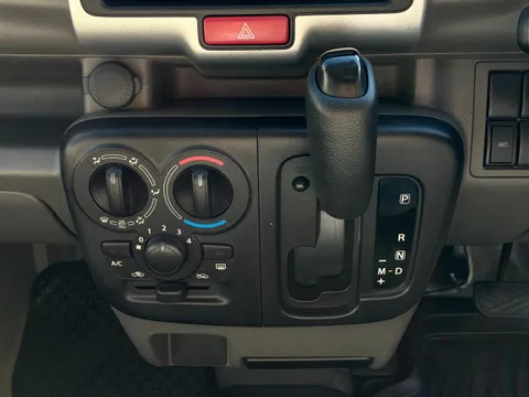 Nissan Clipper