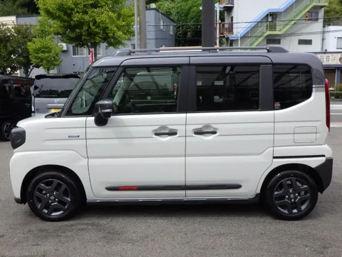 Suzuki Spacia Gear
