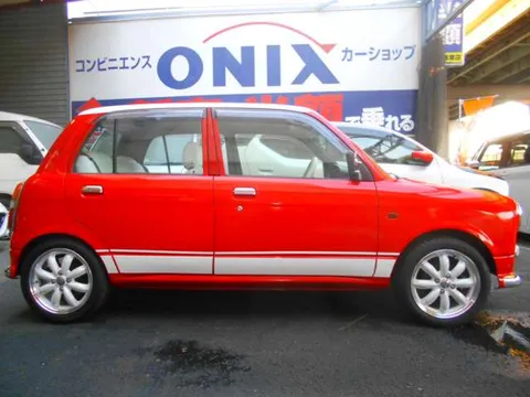 Daihatsu Mira Gino