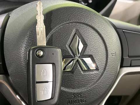 Mitsubishi eK Space