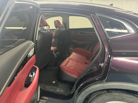 Changan CS85