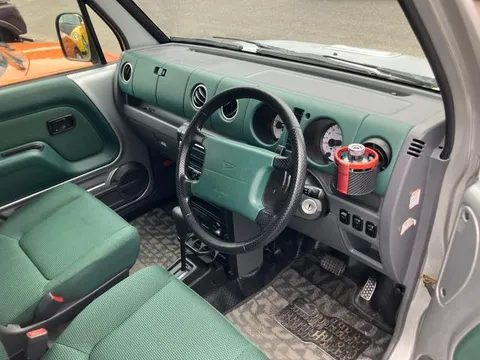 Daihatsu Naked