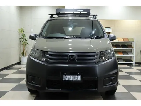 Honda Freed Spike