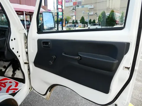 Mazda Scrum Truck