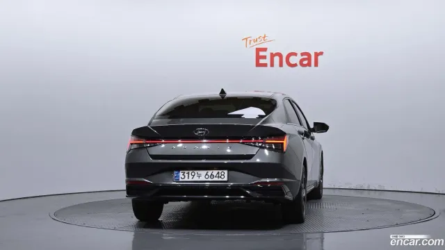 Hyundai Elantra (Avante)