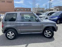 Nissan KIX