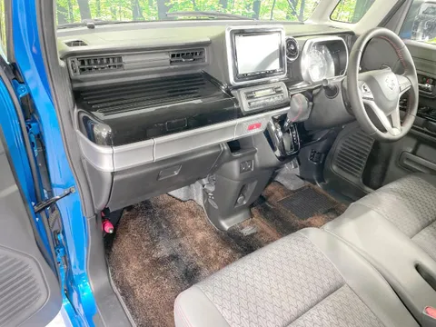 Suzuki Spacia Custom