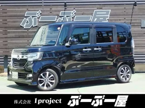 Honda N-BOX Custom