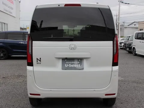 Honda N-BOX Custom