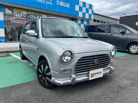 Daihatsu Mira Gino