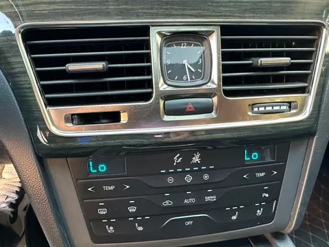 Hongqi H7