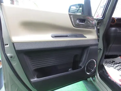Honda N-BOX Slash