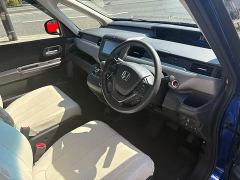 Honda Freed Plus