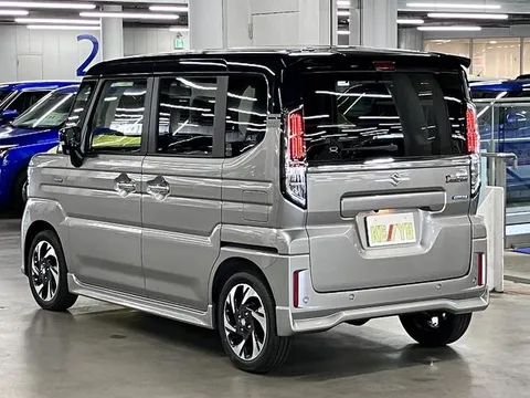 Suzuki Spacia