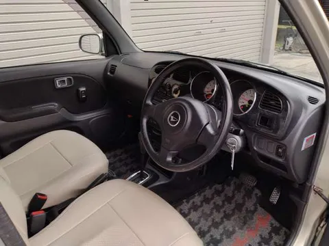 Daihatsu Mira Gino