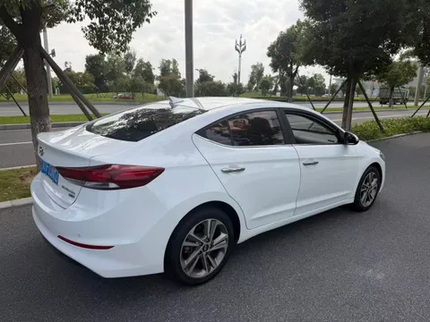 Hyundai Elantra (Avante)