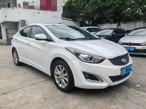 Hyundai Elantra (Avante)