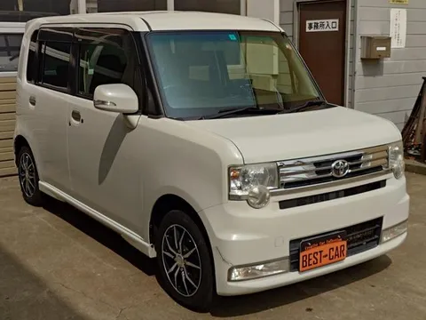 Toyota Pixis Space