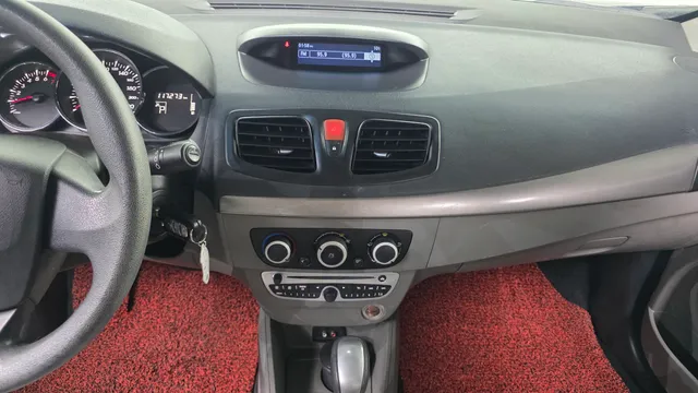 Renault SM3