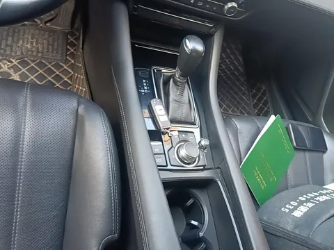 Mazda Mazda6 (Atenza)