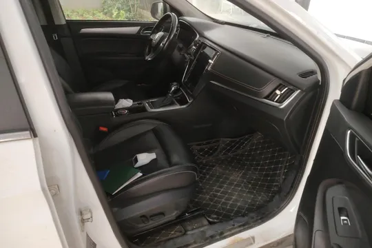Roewe RX5