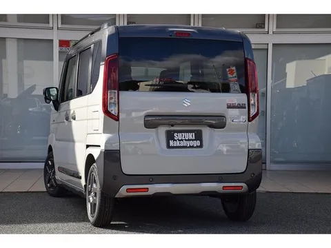 Suzuki Spacia Gear