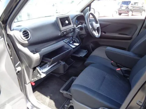 Mitsubishi eK X