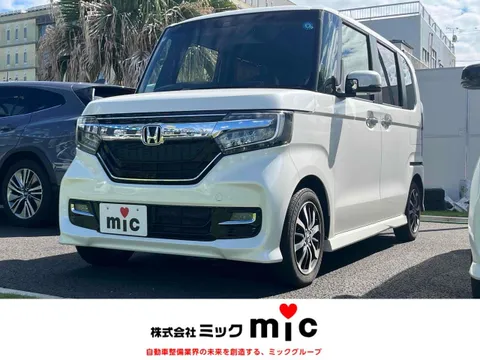 Honda N-BOX Custom